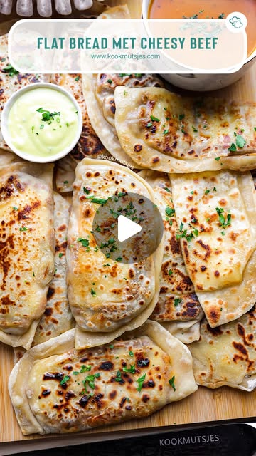 Flatbread z wołowiną i serem