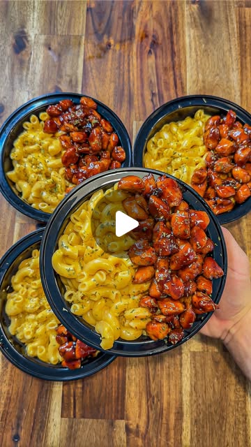 Miodowy kurczak BBQ Mac & Cheese