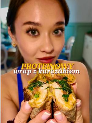 Proteinowy wrap z pesto i kurczakiem