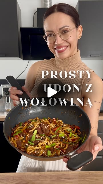 Udon z wołowiną w aromatycznym sosie