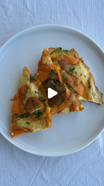 Omlet ze słodkich ziemniaków i awokado