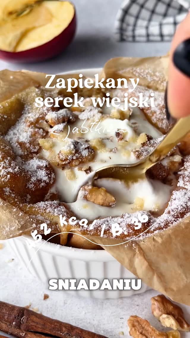 Zapiekany Serek Wiejski z Jabłkiem